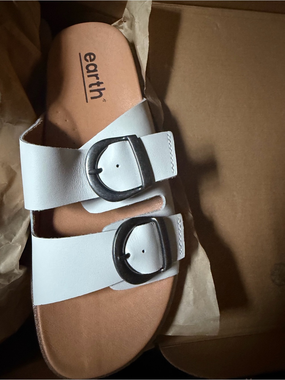 Earth White Double-Buckle Slide Sandal with Tan Footbed size 7M NIB